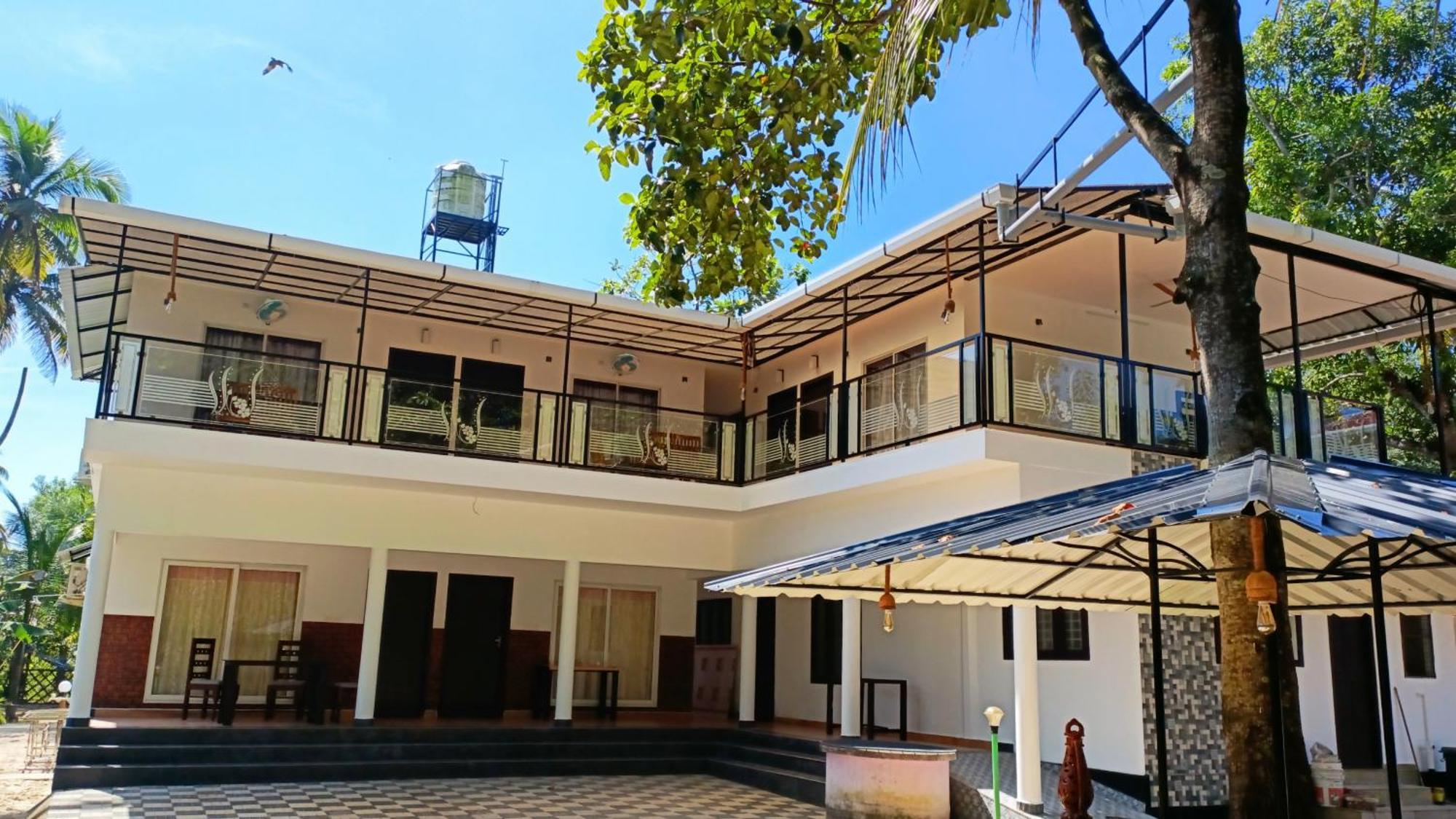 Koshy'S Beach Front Homestay Mararikulam Esterno foto
