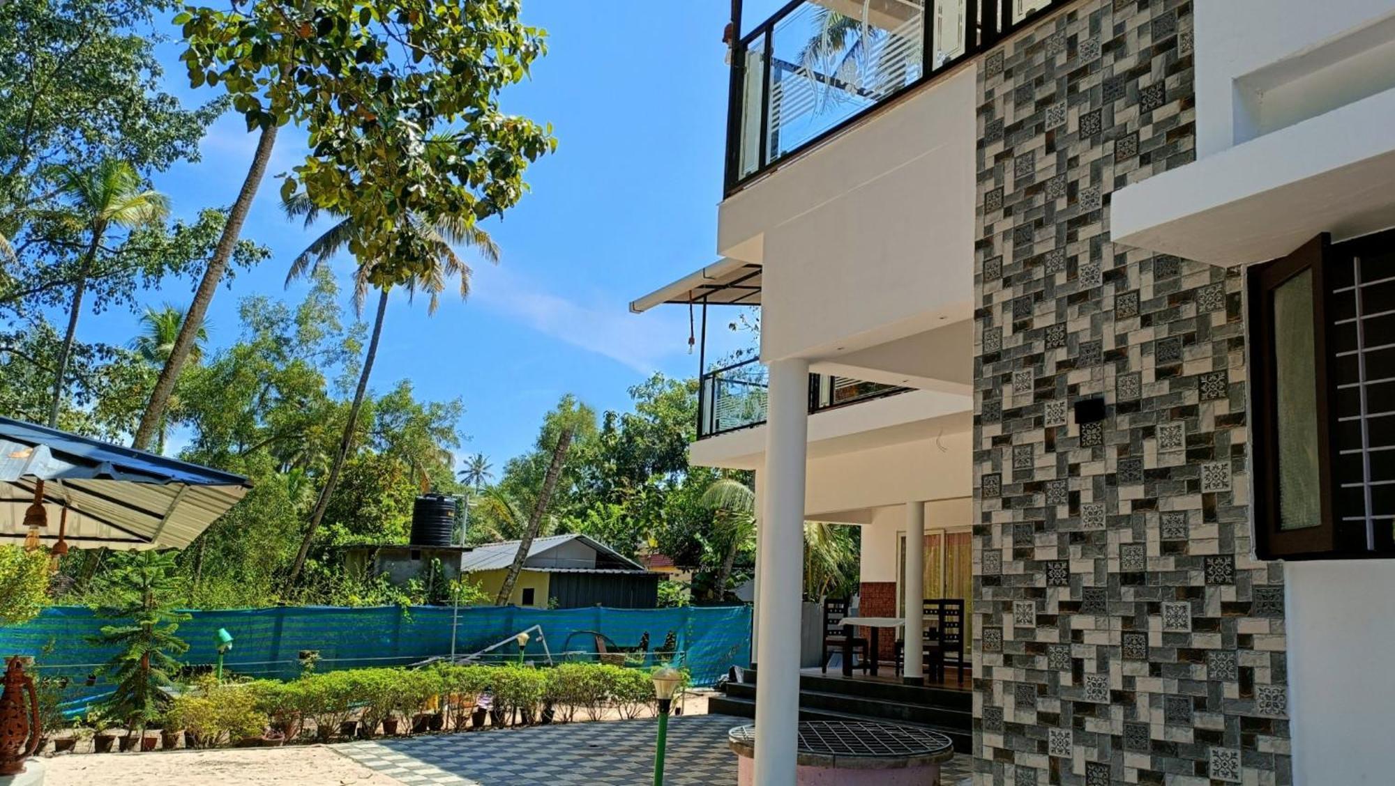 Koshy'S Beach Front Homestay Mararikulam Esterno foto